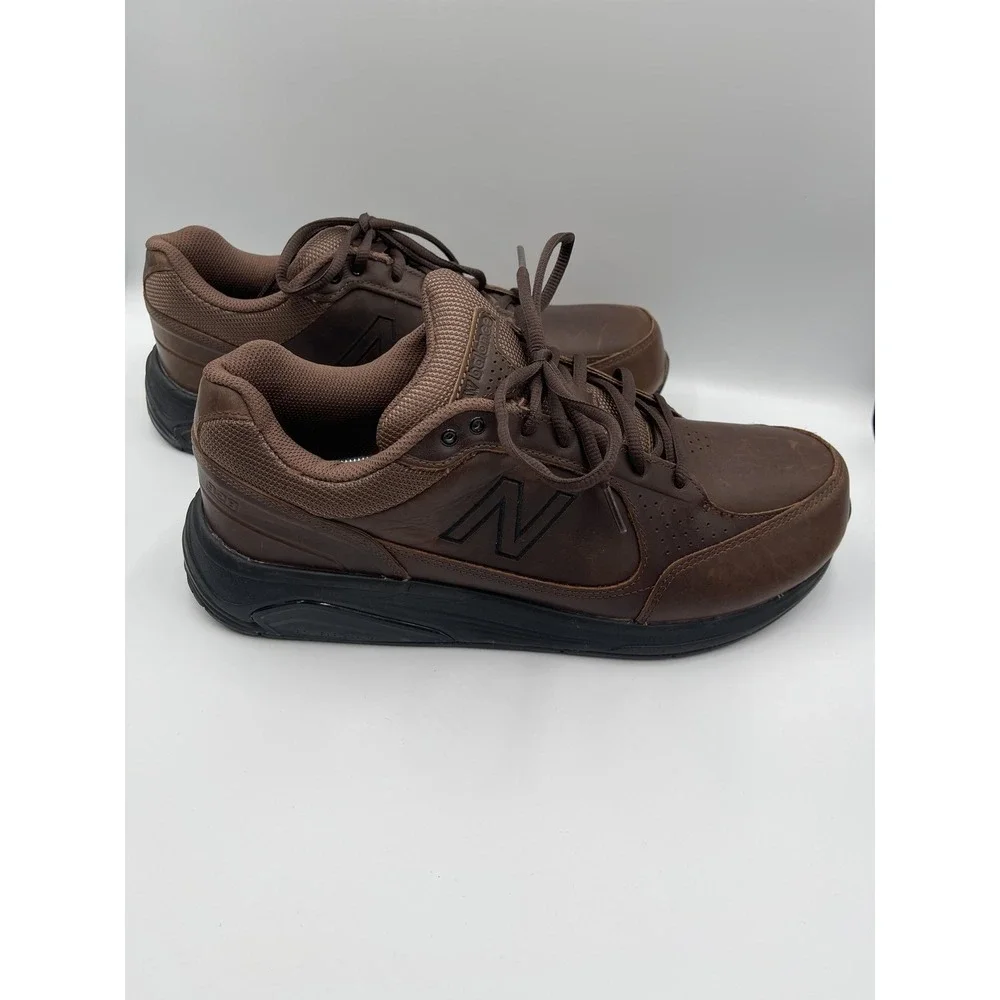 New Balance mens leather